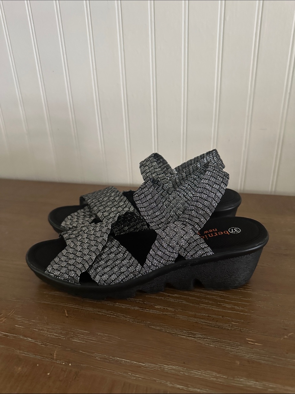 Bernie Mev Black & Silver Elastic Strap Wedge Sandal NEW sz 6 - Picture 6 of 10